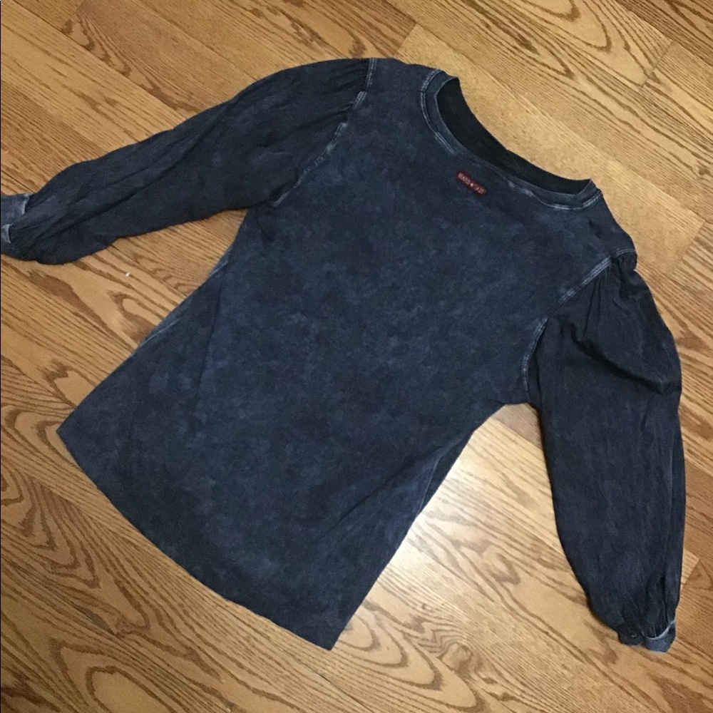 Long sleeve shirt